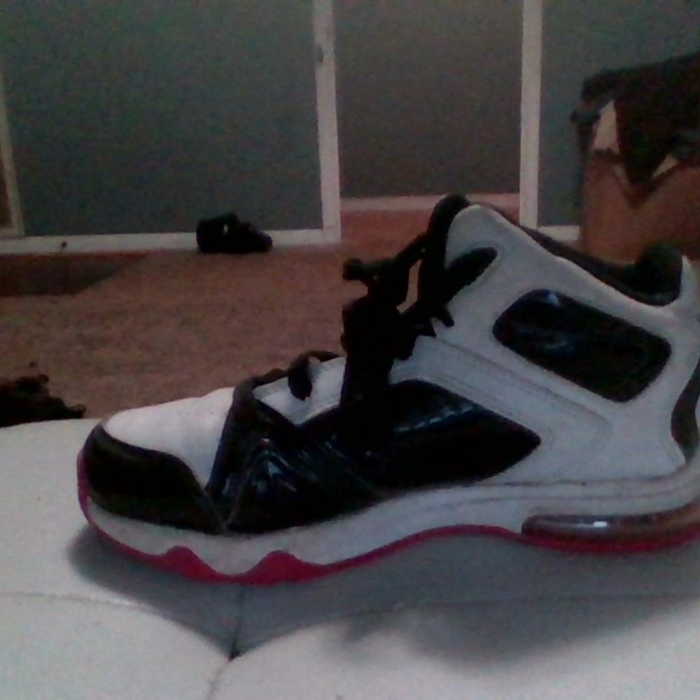 old - Picture 2 of 2